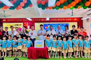 🌈  TẾT THIẾU NHI ẤM ÁP – LAN TỎA YÊU THƯƠNG TỪ CẤP ỦY CHÍNH QUYỀN ĐỊA PHƯƠNG CHO CÁC BÉ TRƯỜNG MẦM NON XÃ ĐẢO
